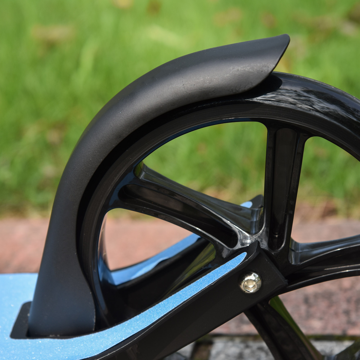 HOMCOM Foldable Kick Scooter - Adjustable Height for Kids, Lightweight Aluminum