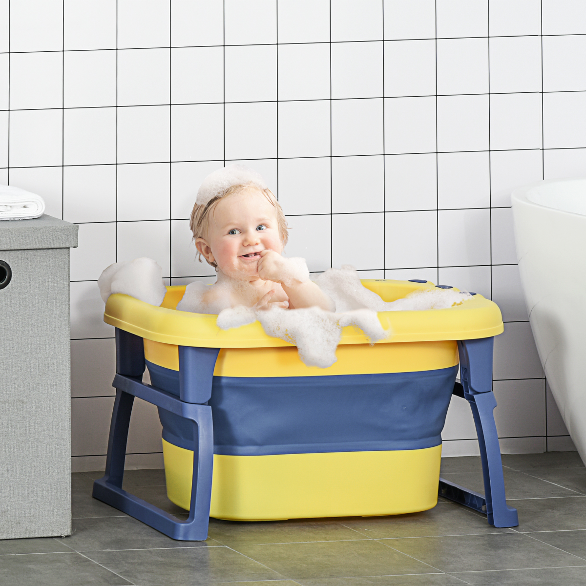 2-in-1 Foldable Baby Bathtub & Bath Stool for Infants to Toddlers - Yellow