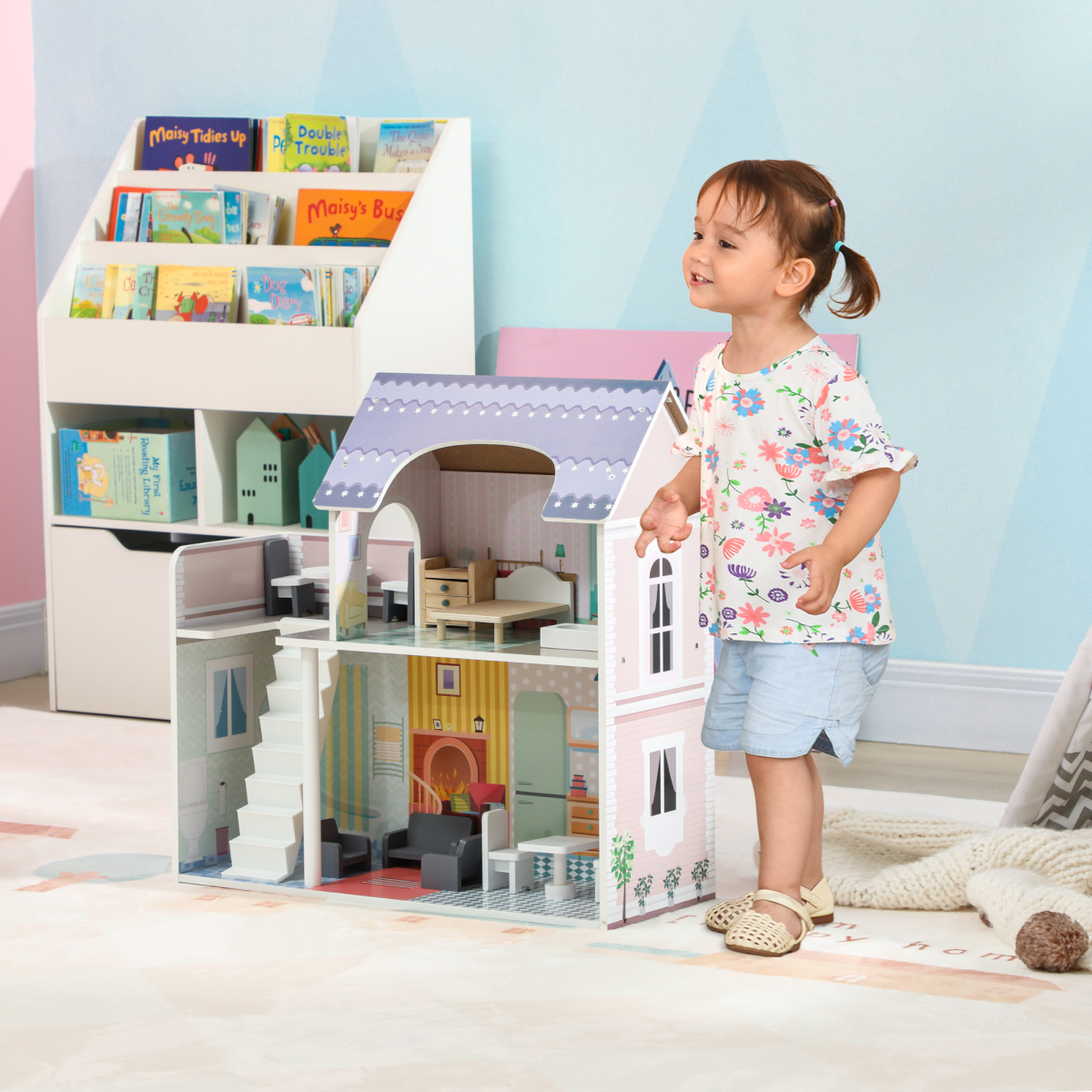 Dolls House with 13 Pieces Furniture & Accessories